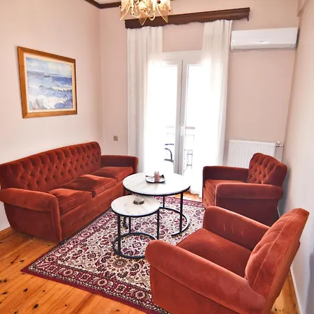 Konstantina's Sky View Apartment *